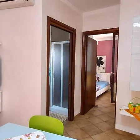 Casa Giardino E Barbecue 卡斯特尔萨多