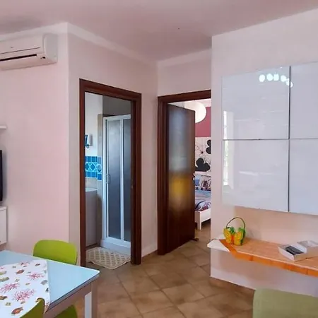Casa Giardino E Barbecue Apartment *
