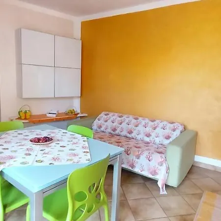 Casa Giardino E Barbecue Apartment *