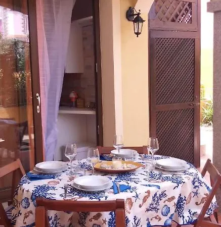 Casa Giardino E Barbecue Apartment *